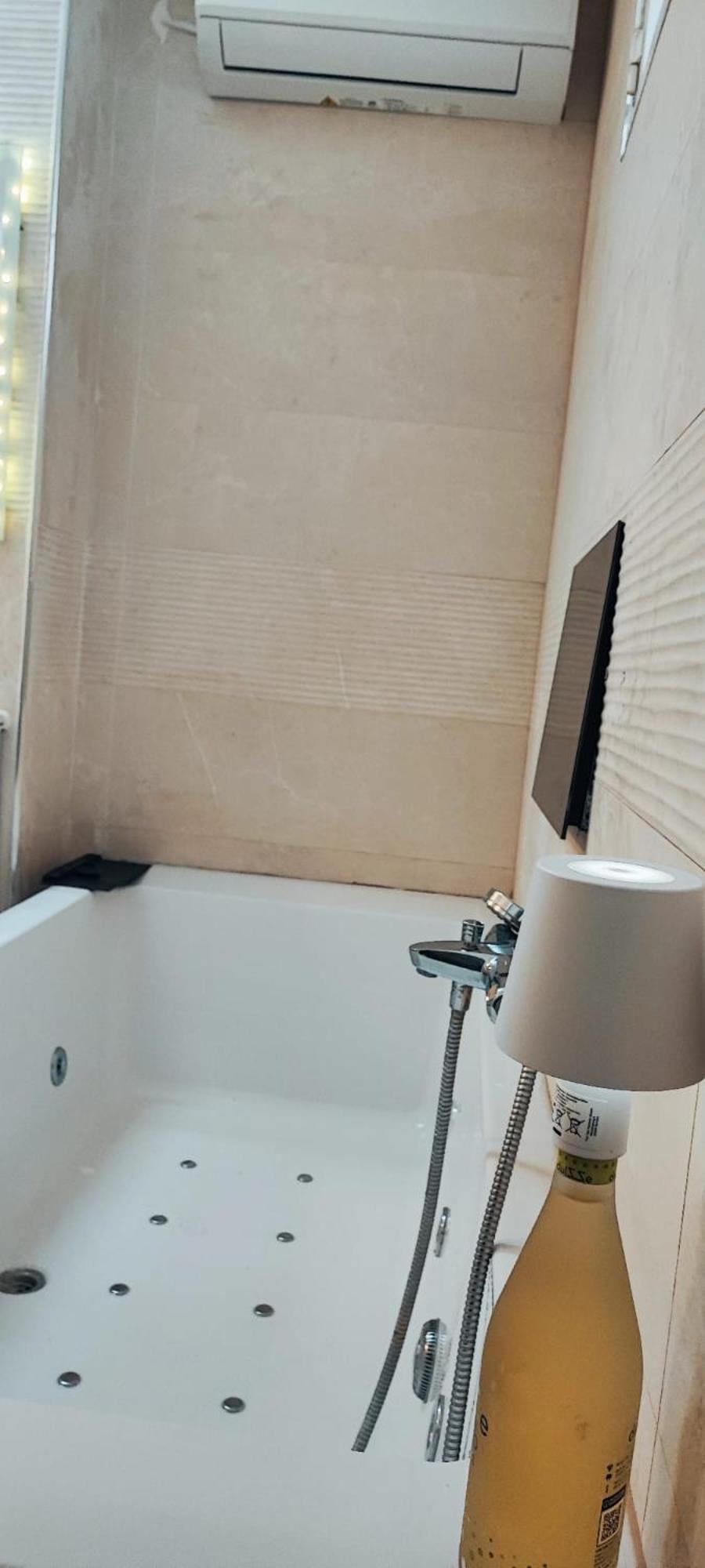 شقة Malaga Jacuzy المظهر الخارجي الصورة